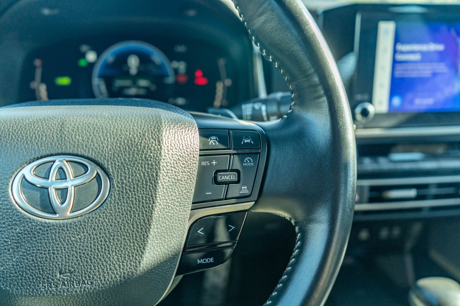 Certified 2025 Toyota Camry SE FWD image 24