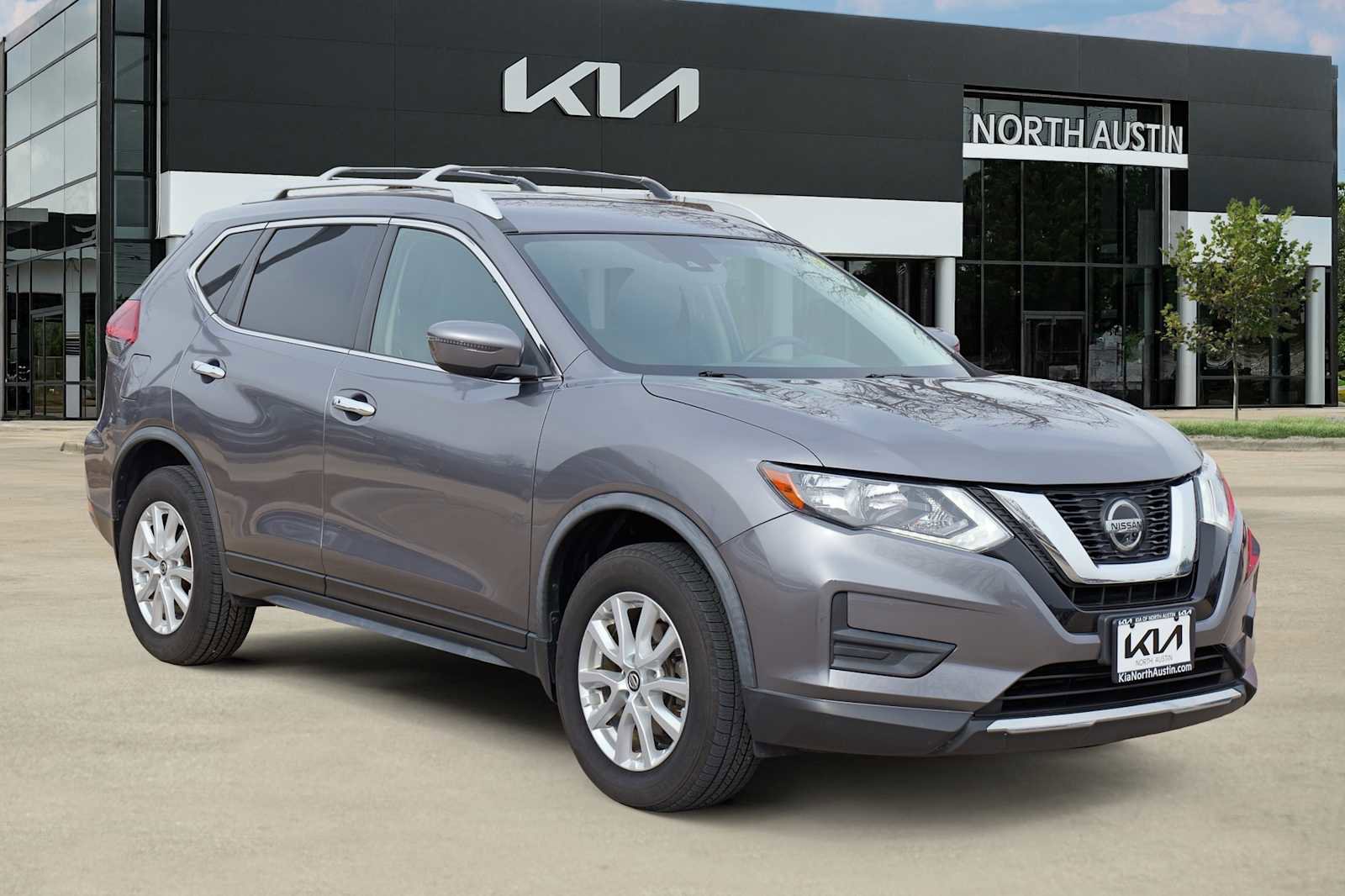 Used 2020 Nissan Rogue SV image 8