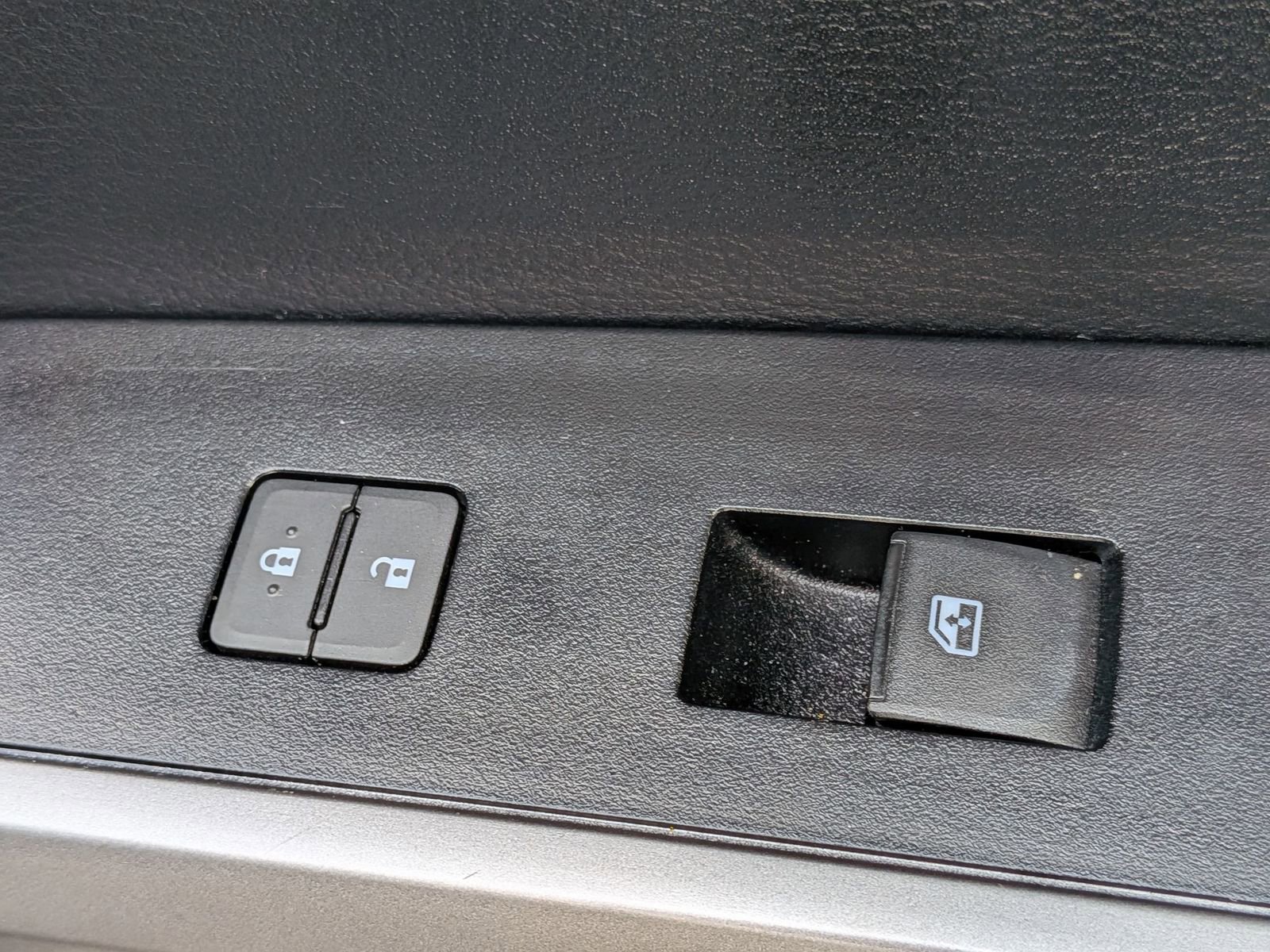 Used 2021 Toyota Tacoma SR5 image 36