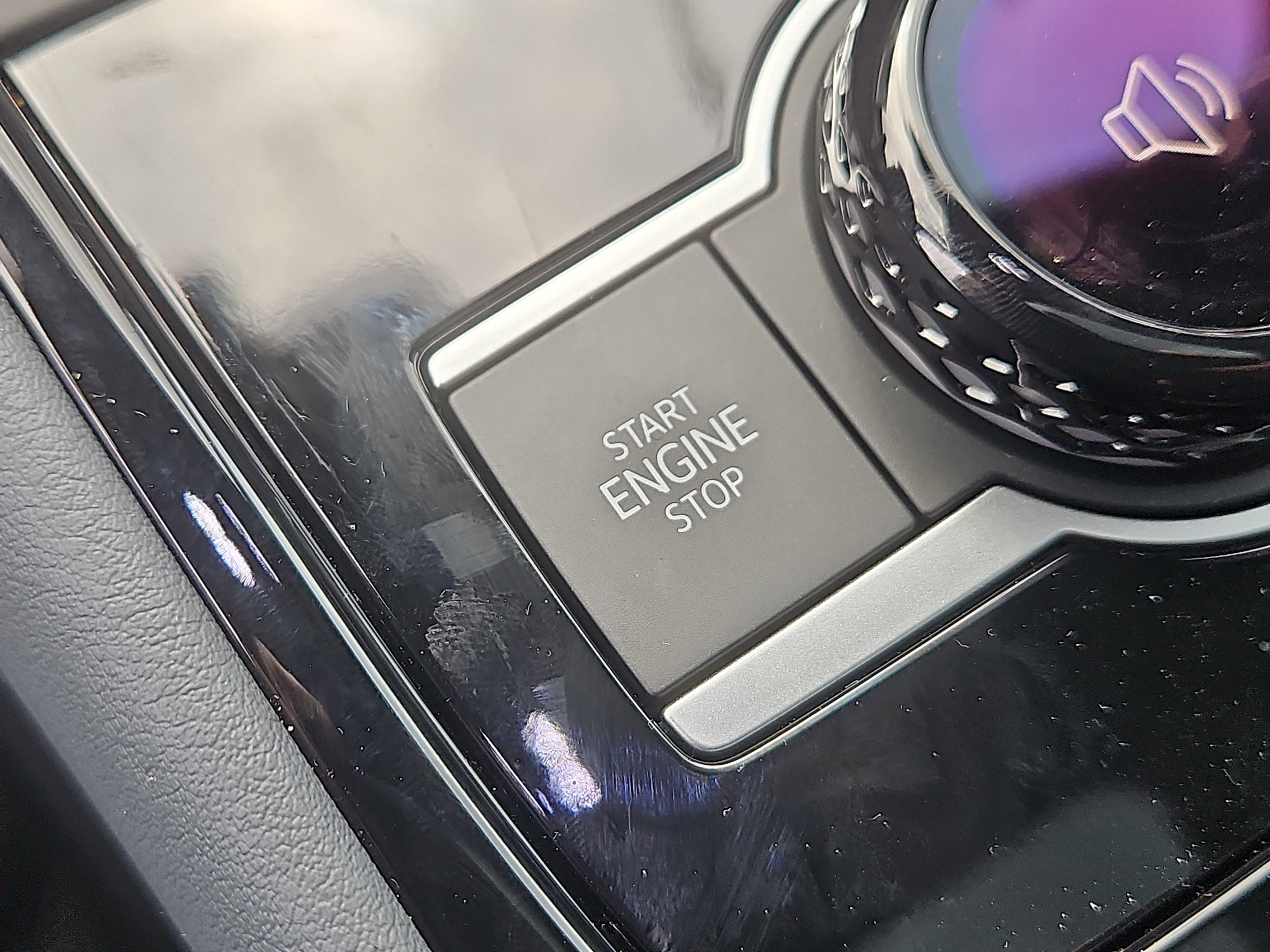 New 2026 Volkswagen Tiguan SEL R-Line image 16