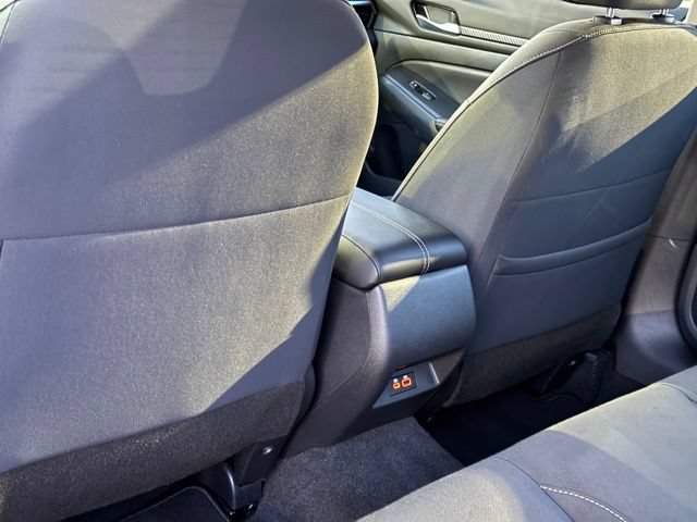 Used 2025 Nissan Altima 2.5 SV FWD image 25