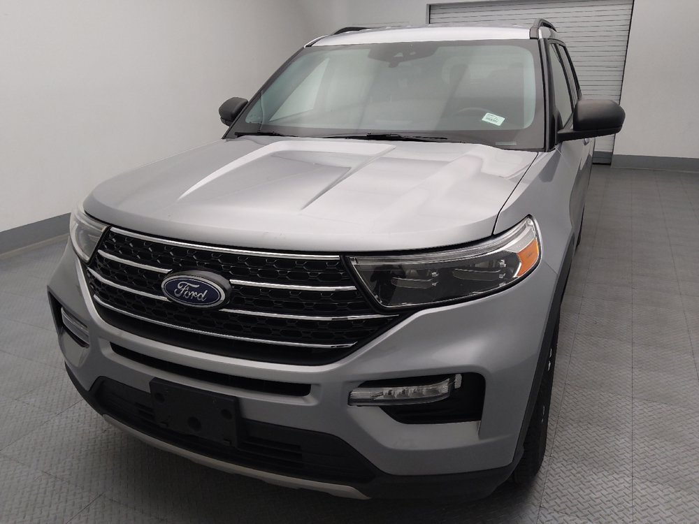 Used 2021 Ford Explorer XLT w/ Equipment Group 202A AWD/4WD image 15