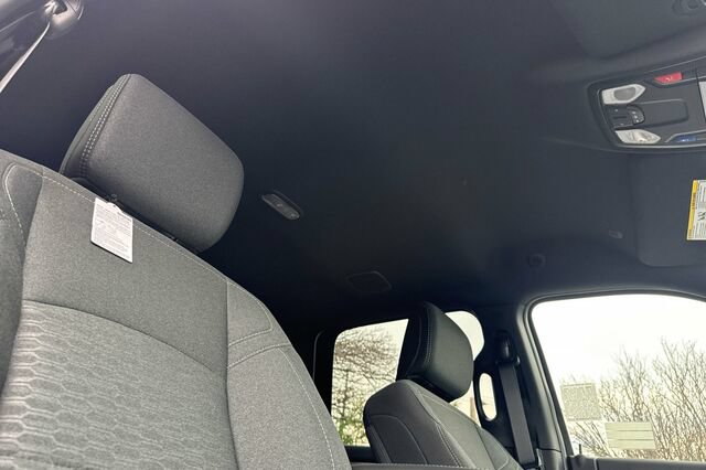 New 2026 RAM 2500 Big Horn AWD/4WD image 13