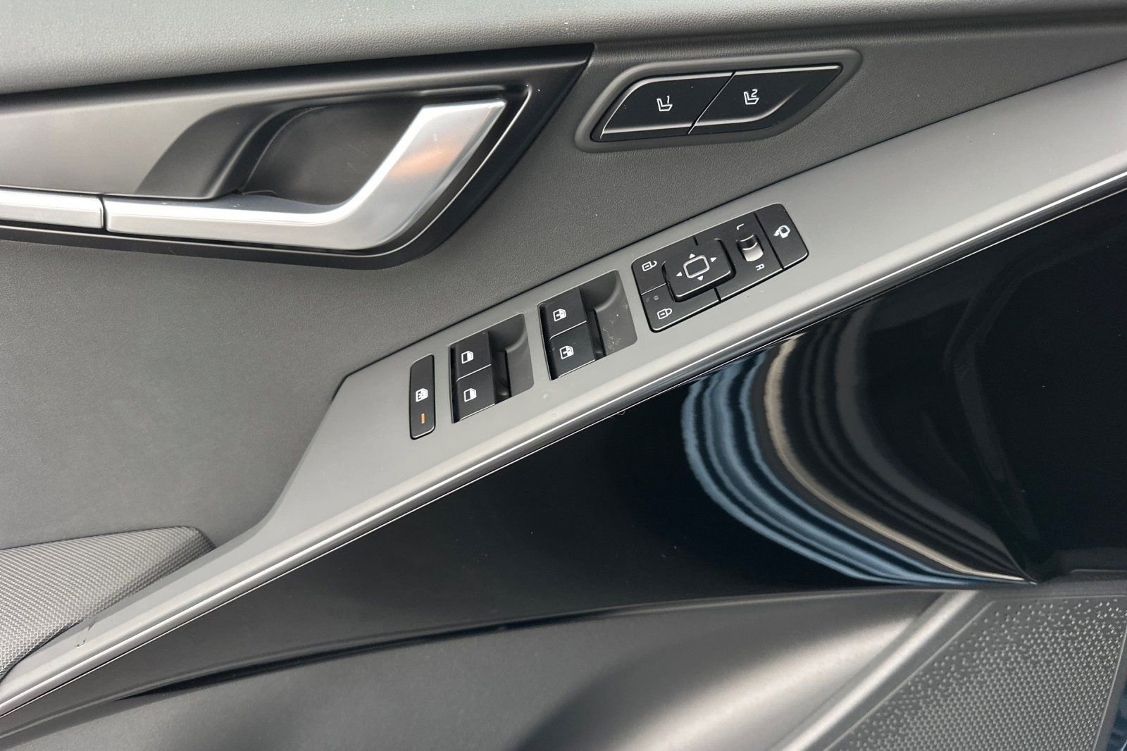 New 2026 Kia Niro SX image 11