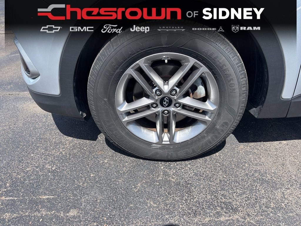 Used 2017 Hyundai Santa Fe Sport FWD image 9