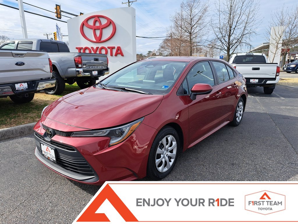 Used 2024 Toyota Corolla LE image 1