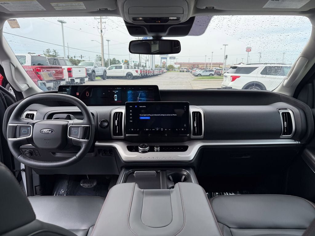 Certified 2025 Ford Expedition Active AWD/4WD image 31
