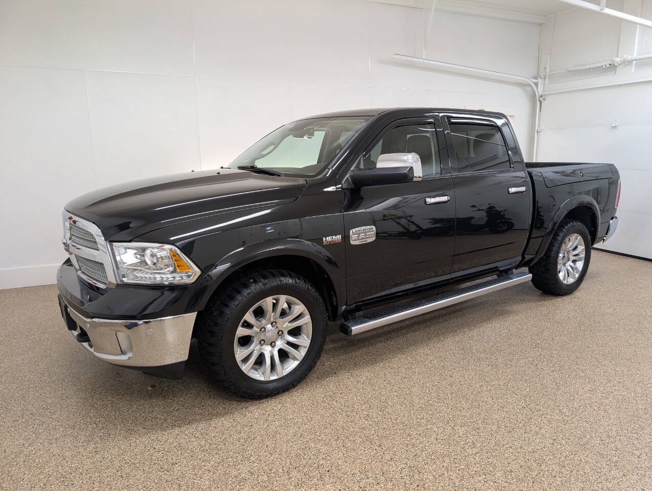 Used 2015 RAM 1500 Laramie Longhorn AWD/4WD image 1
