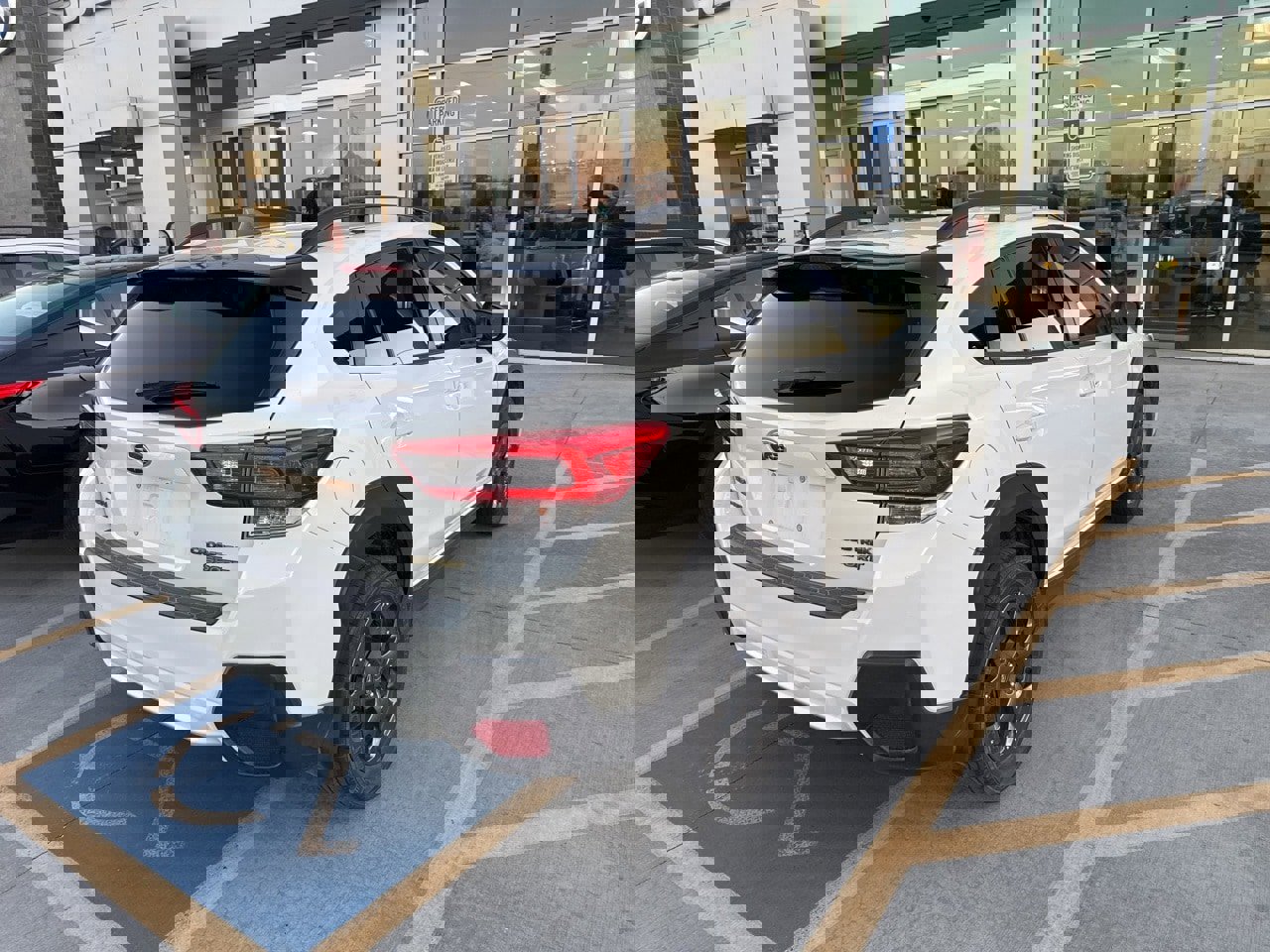 Used 2022 Subaru Crosstrek 2.5i Sport w/ Moonroof Package image 4