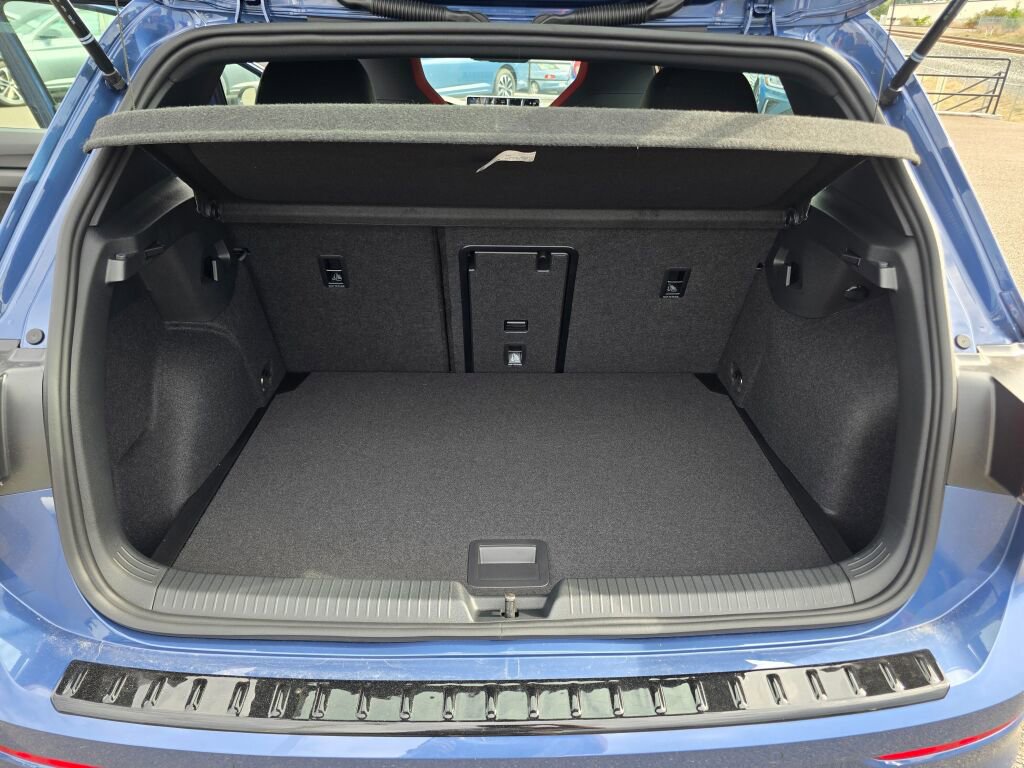 New 2025 Volkswagen GTI SE image 15