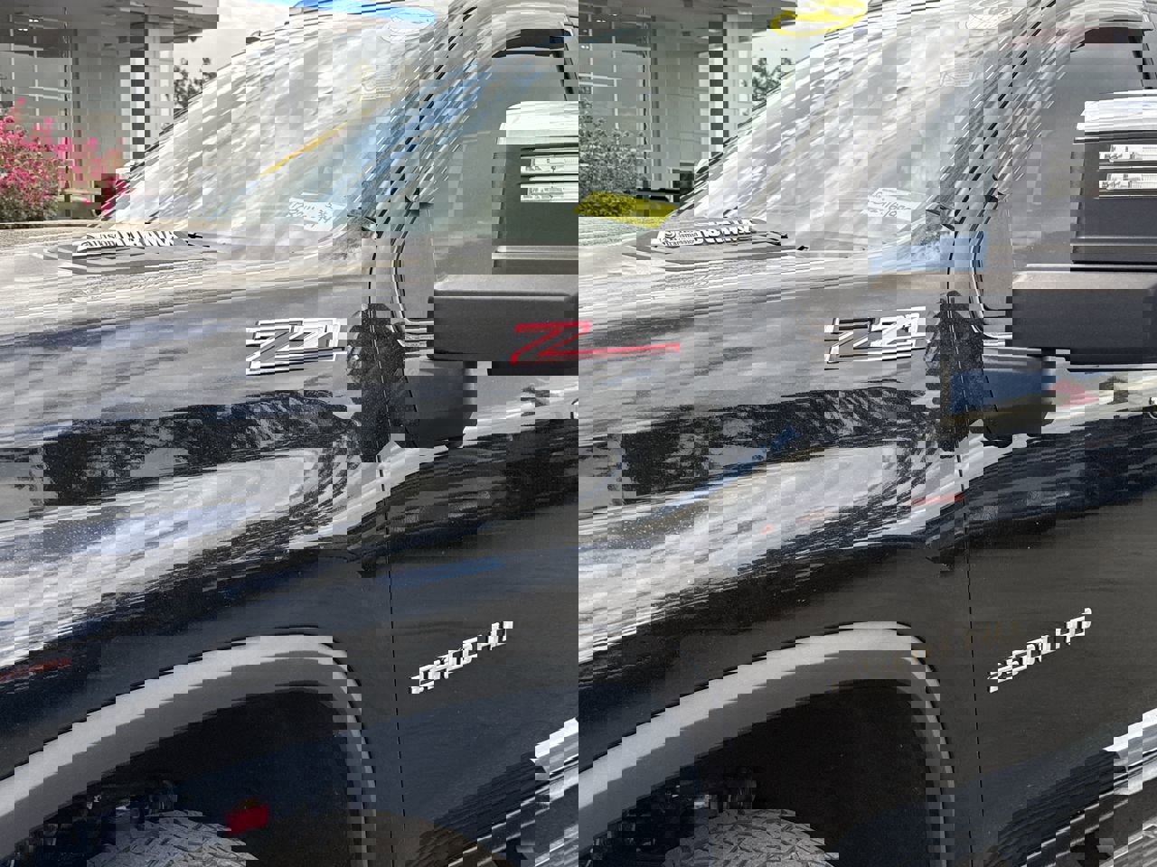 Used 2020 Chevrolet Silverado 2500 LTZ w/ LTZ Premium Package image 31