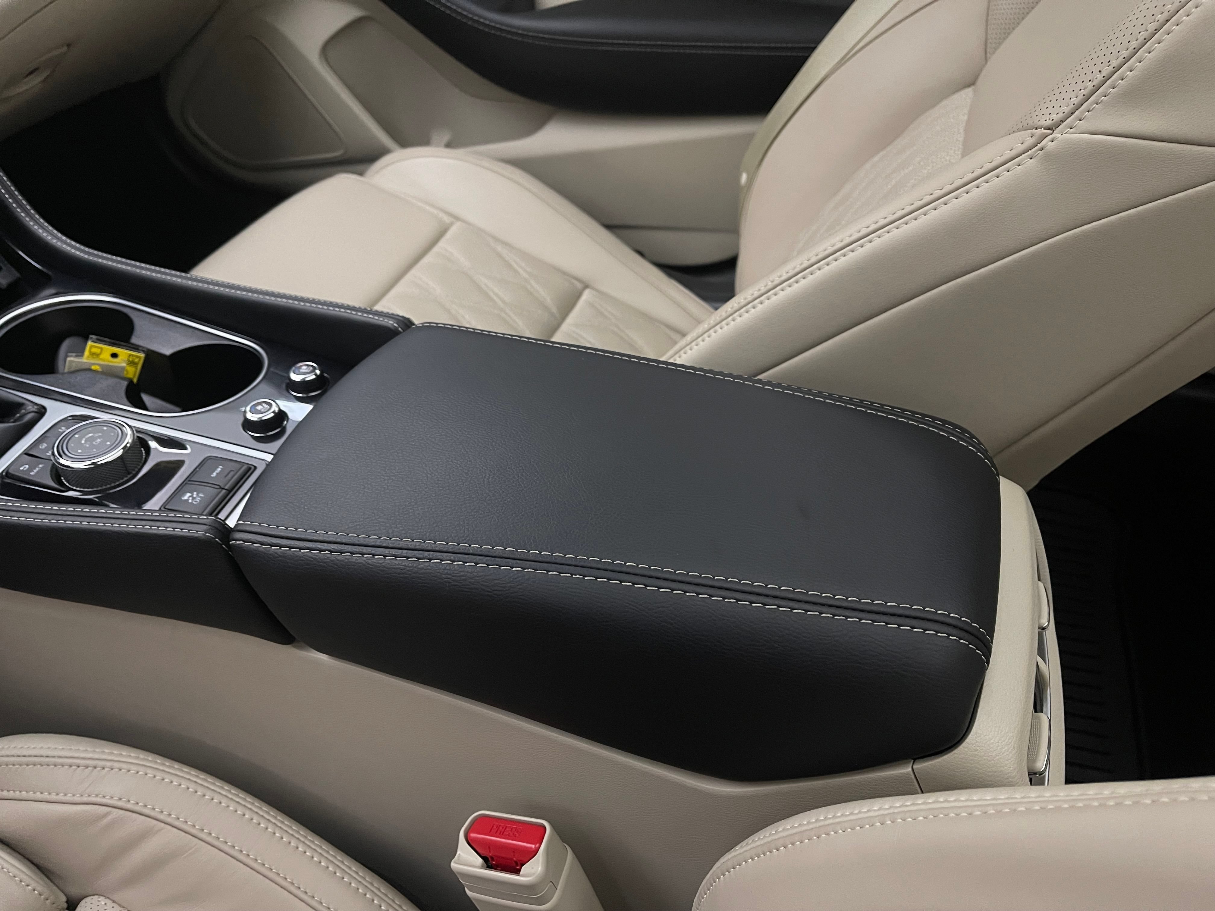 Used 2023 Nissan Maxima Platinum w/ Sport Mat Group FWD image 33
