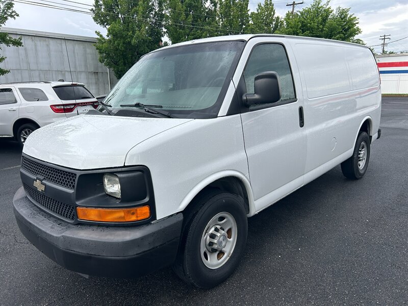 Used 2013 Chevrolet Express 2500 RWD image 7