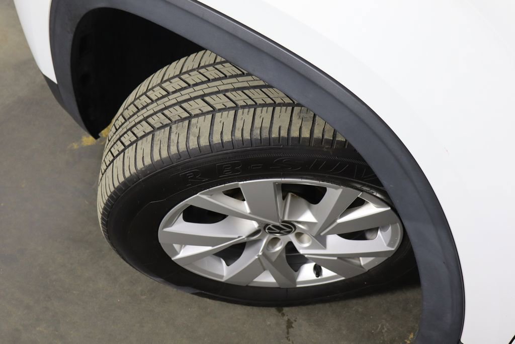 Used 2021 Volkswagen Atlas Cross Sport S image 33