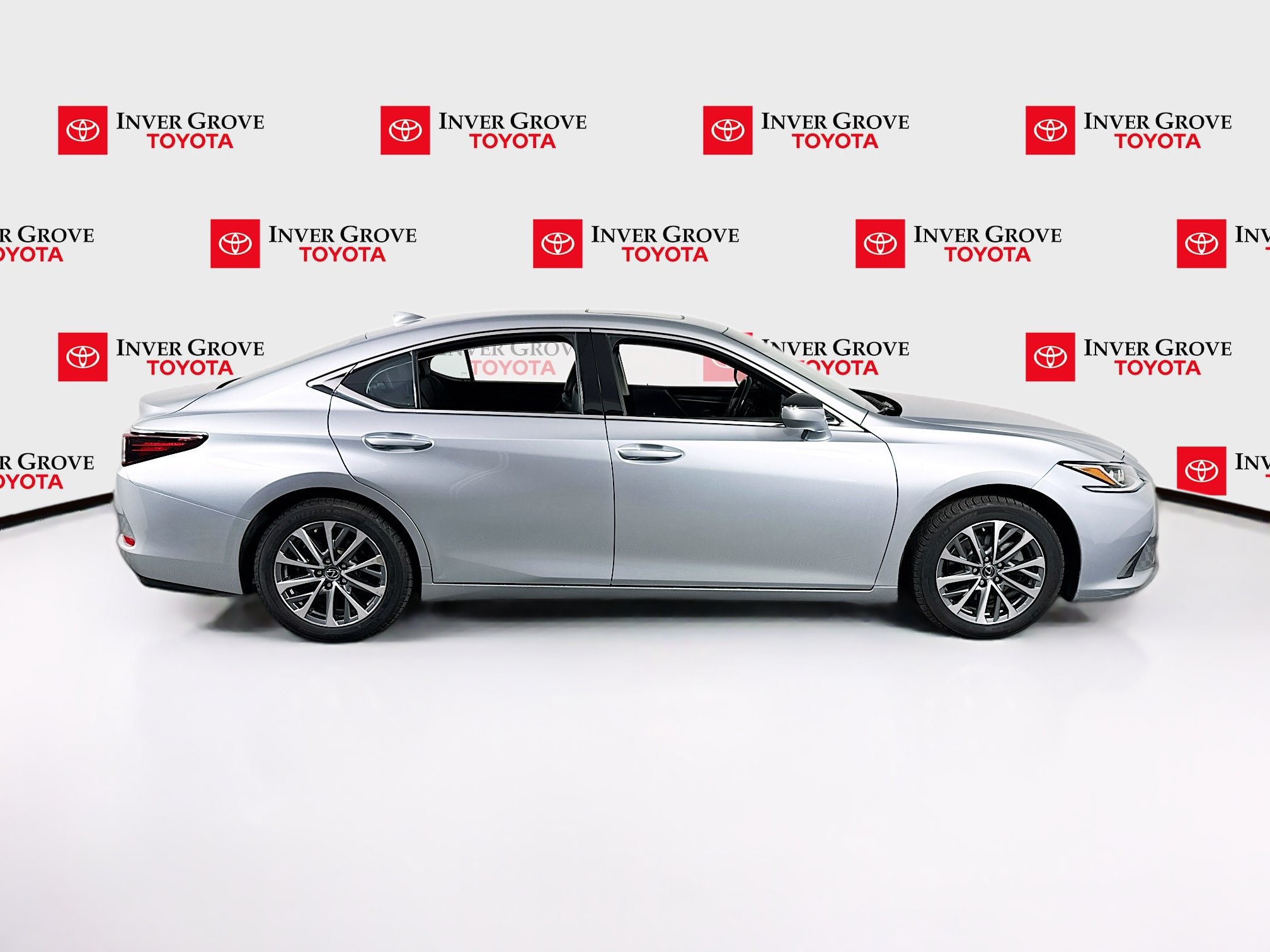 Used 2023 Lexus ES 350 w/ Premium Package FWD image 4