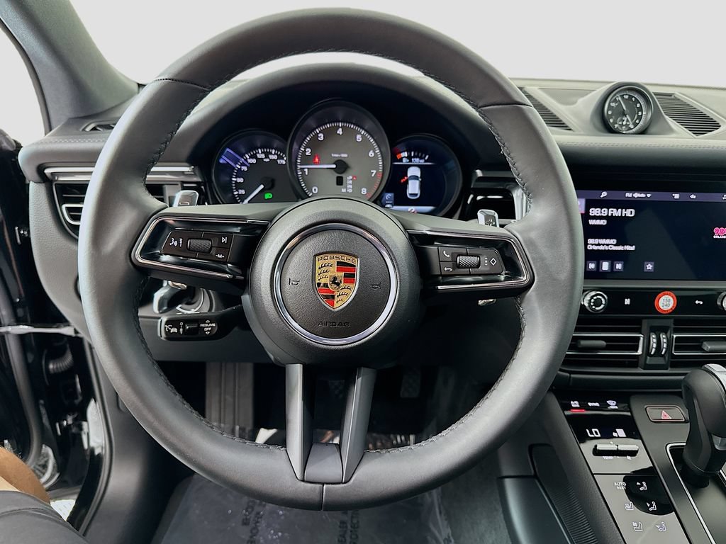 Certified 2025 Porsche Macan S AWD/4WD image 12
