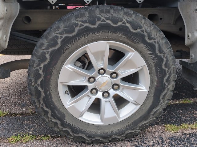Used 2019 Chevrolet Silverado 1500 LT w/ All-Star Edition AWD/4WD image 5