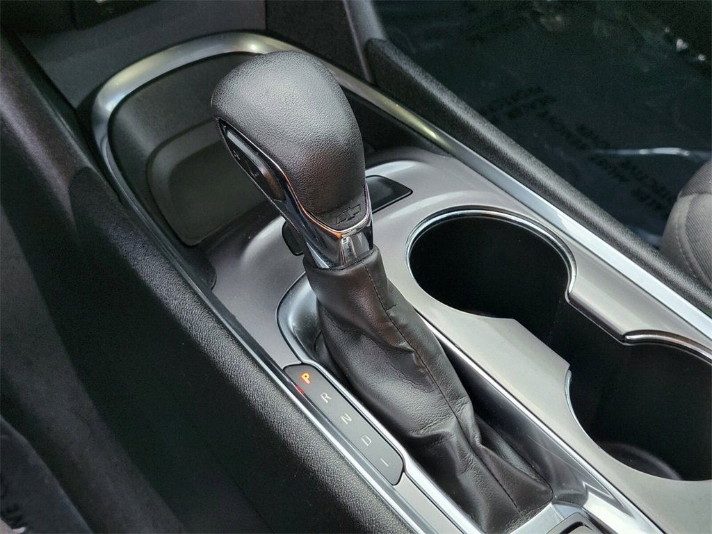 Used 2022 Chevrolet Malibu LT image 23