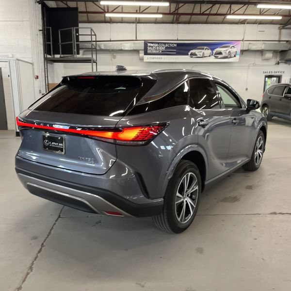 Used 2023 Lexus RX 350 Premium w/ Accessory Package AWD/4WD image 7