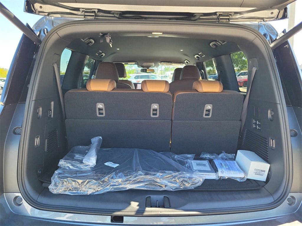 New 2026 Nissan Armada SL image 3
