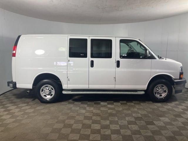 Used 2024 Chevrolet Express 2500 w/ Driver Convenience Package image 5