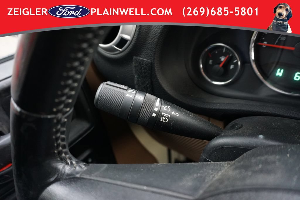 Used 2011 Jeep Wrangler Unlimited Sahara w/ Dual Top Group AWD/4WD image 15