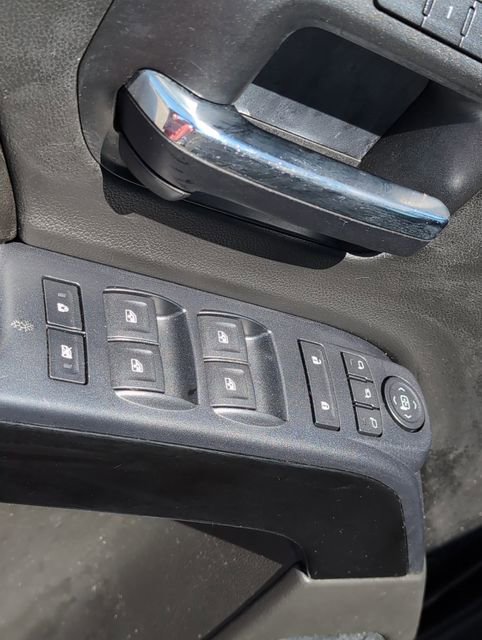 Used 2015 Chevrolet Silverado 1500 LTZ Z71 image 16