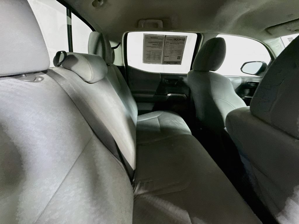 Certified 2021 Toyota Tacoma SR5 AWD/4WD image 23