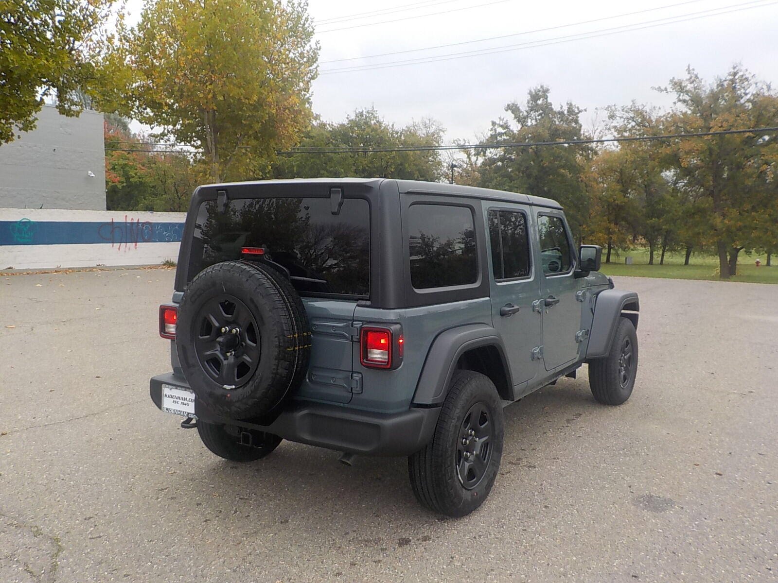 New 2026 Jeep Wrangler Unlimited Sport image 4