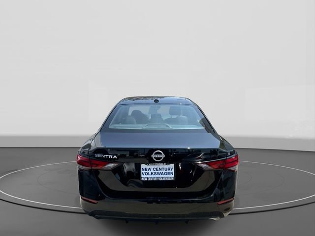 Used 2025 Nissan Sentra SV w/ Trunk Package FWD image 4