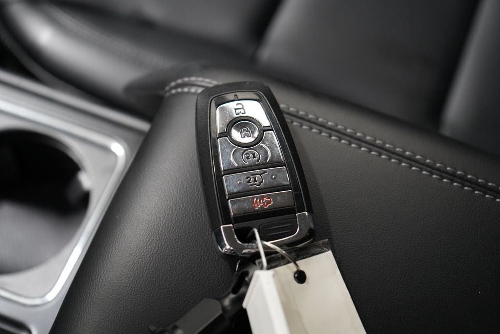 Used 2024 Lincoln Corsair AWD image 18
