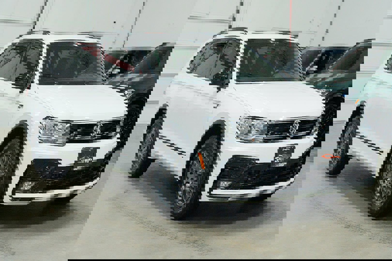 Used 2020 Volkswagen Tiguan SE R-Line w/ 3rd Row Seat Package image 11