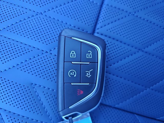 New 2026 Cadillac Vistiq Premium Luxury w/ LPO, Floor Liner Package image 37