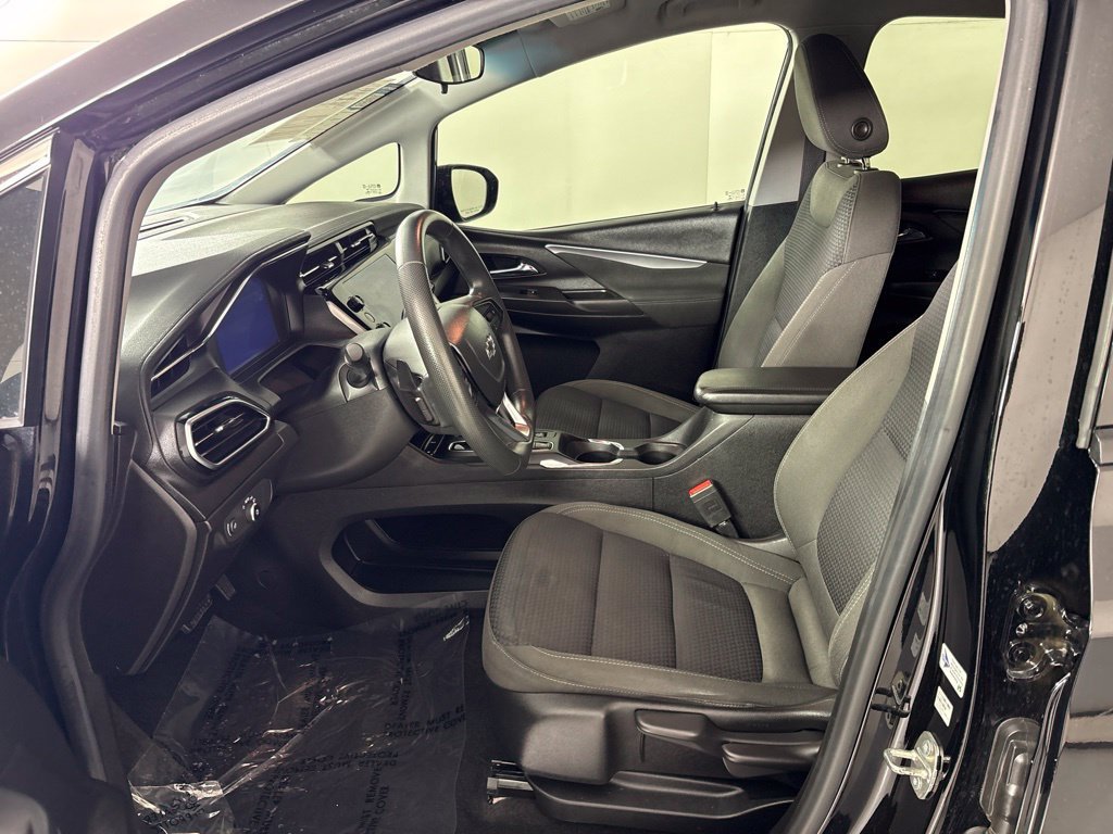Used 2023 Chevrolet Bolt LT FWD image 25