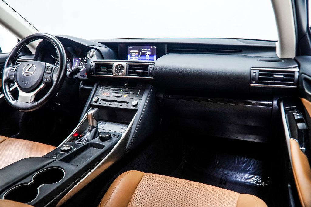 Used 2020 Lexus IS 300 AWD w/ Premium Package image 21