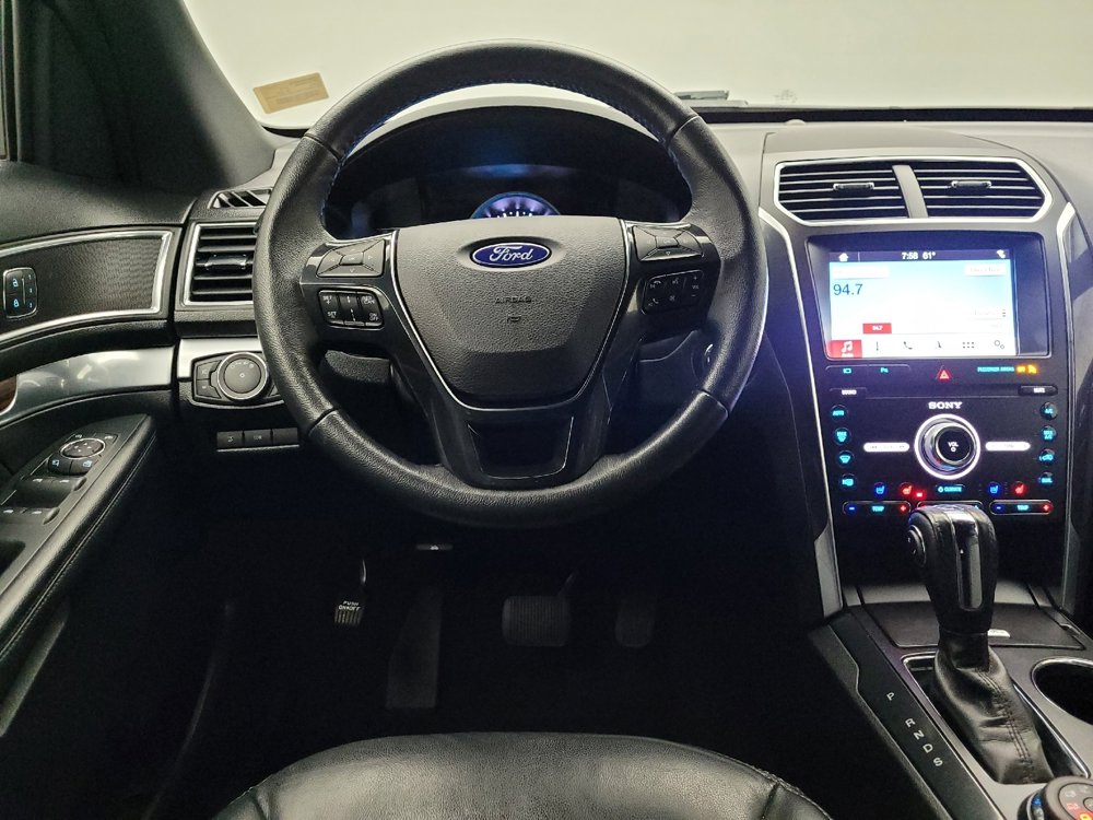 Used 2019 Ford Explorer Limited w/ Ford Safe & Smart Package image 22