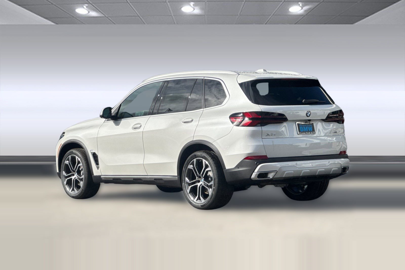 Used 2026 BMW X5 xDrive40i AWD/4WD image 3