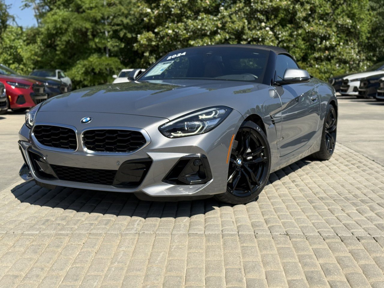 Certified 2024 BMW Z4 sDrive30i w/ Premium Package RWD image 1