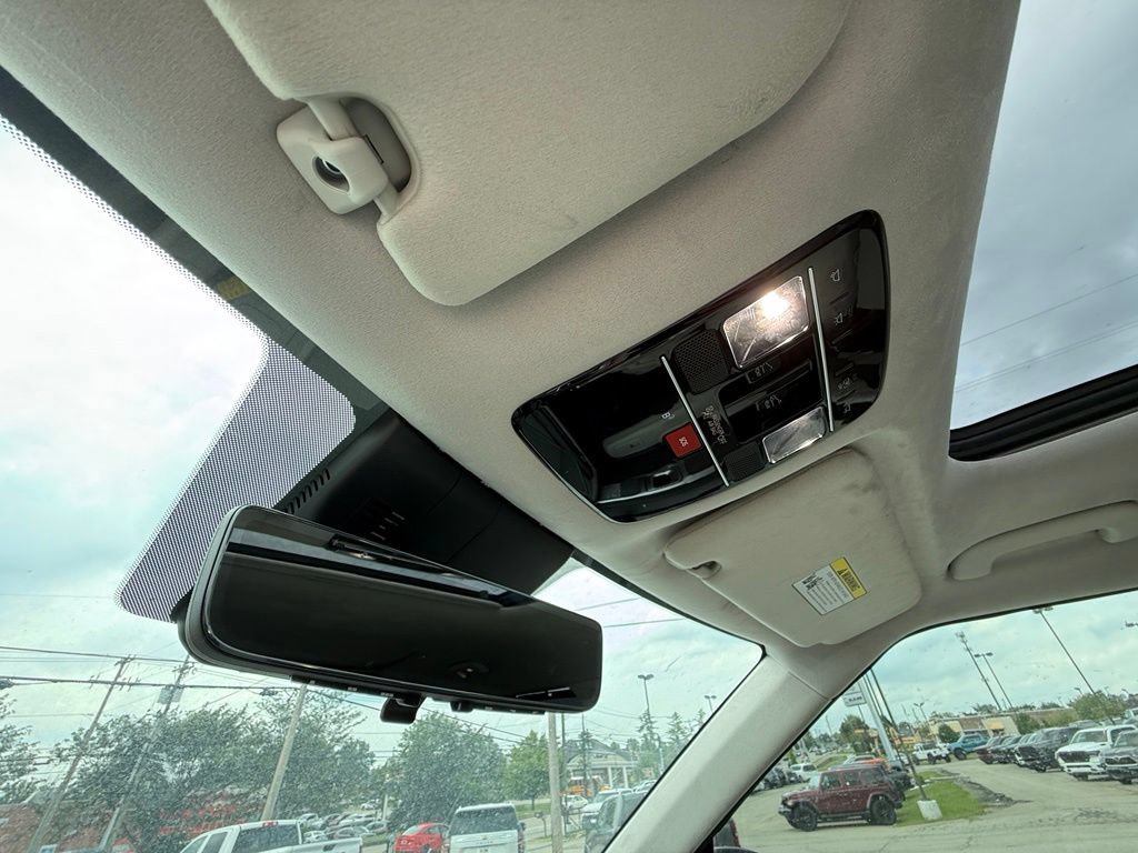 Used 2024 Hyundai Santa Fe Calligraphy FWD image 21