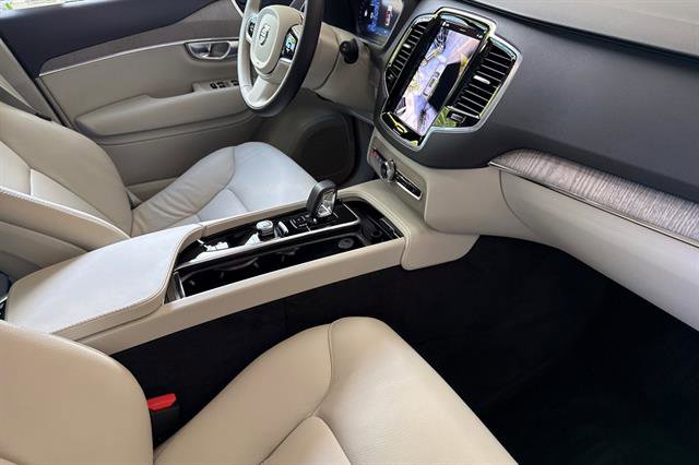Certified 2024 Volvo XC90 B5 Plus w/ Protection Package Premier image 17