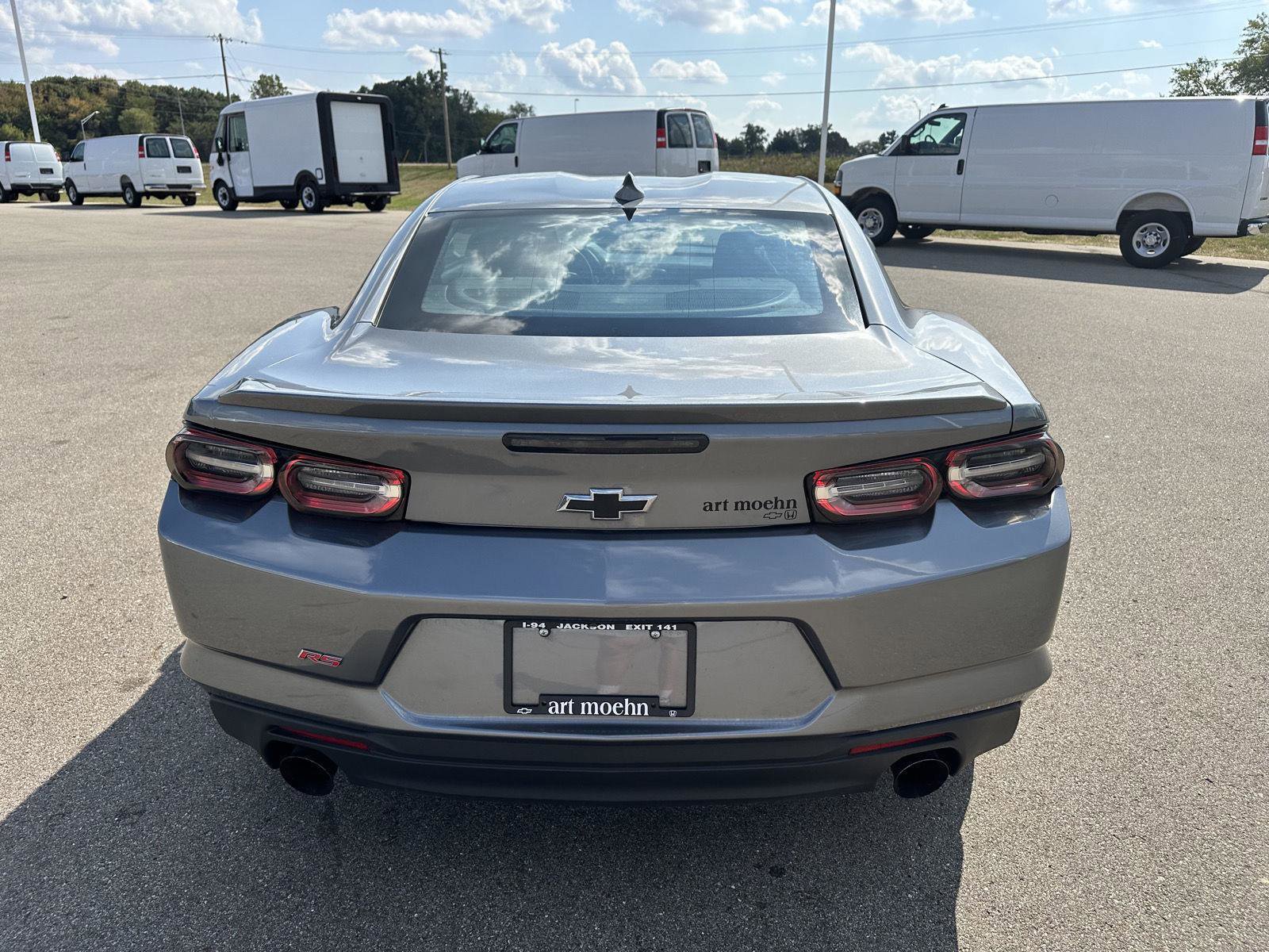 Used 2020 Chevrolet Camaro LT w/ RS Package image 4