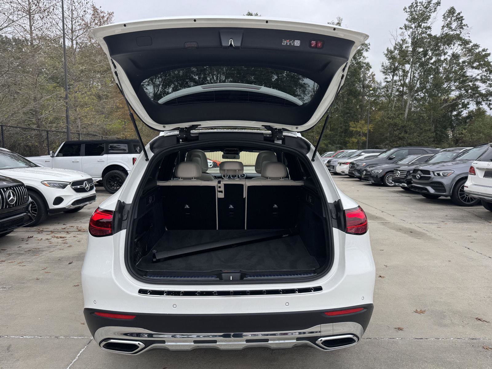 Certified 2025 Mercedes-Benz GLC 300 image 23