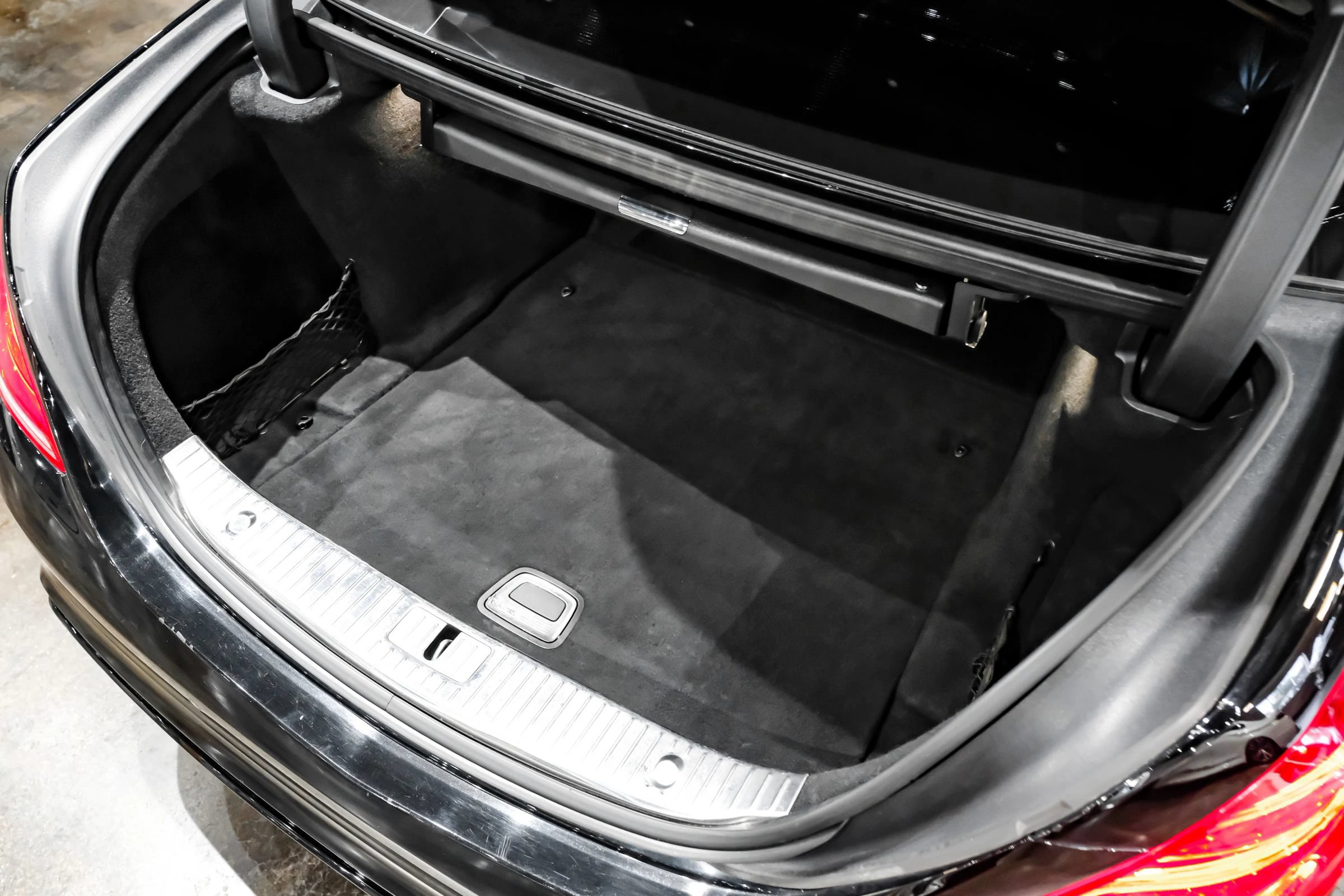 Used 2016 Mercedes-Benz S 550 Sedan image 55