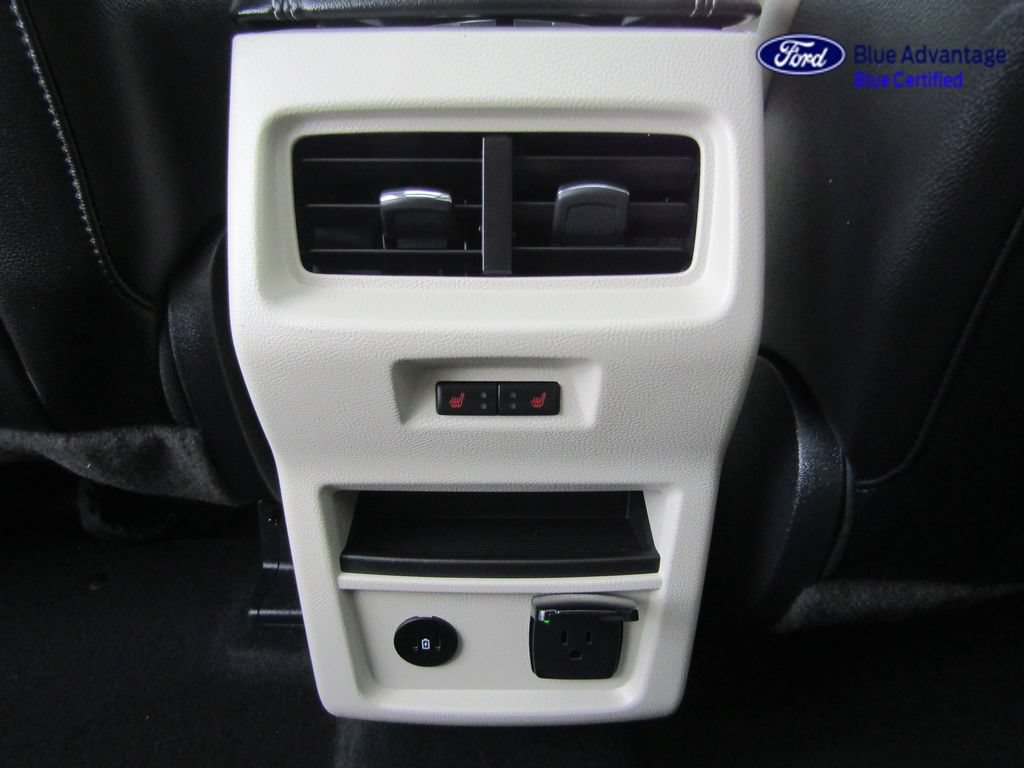 Certified 2024 Ford Edge Titanium AWD/4WD image 23