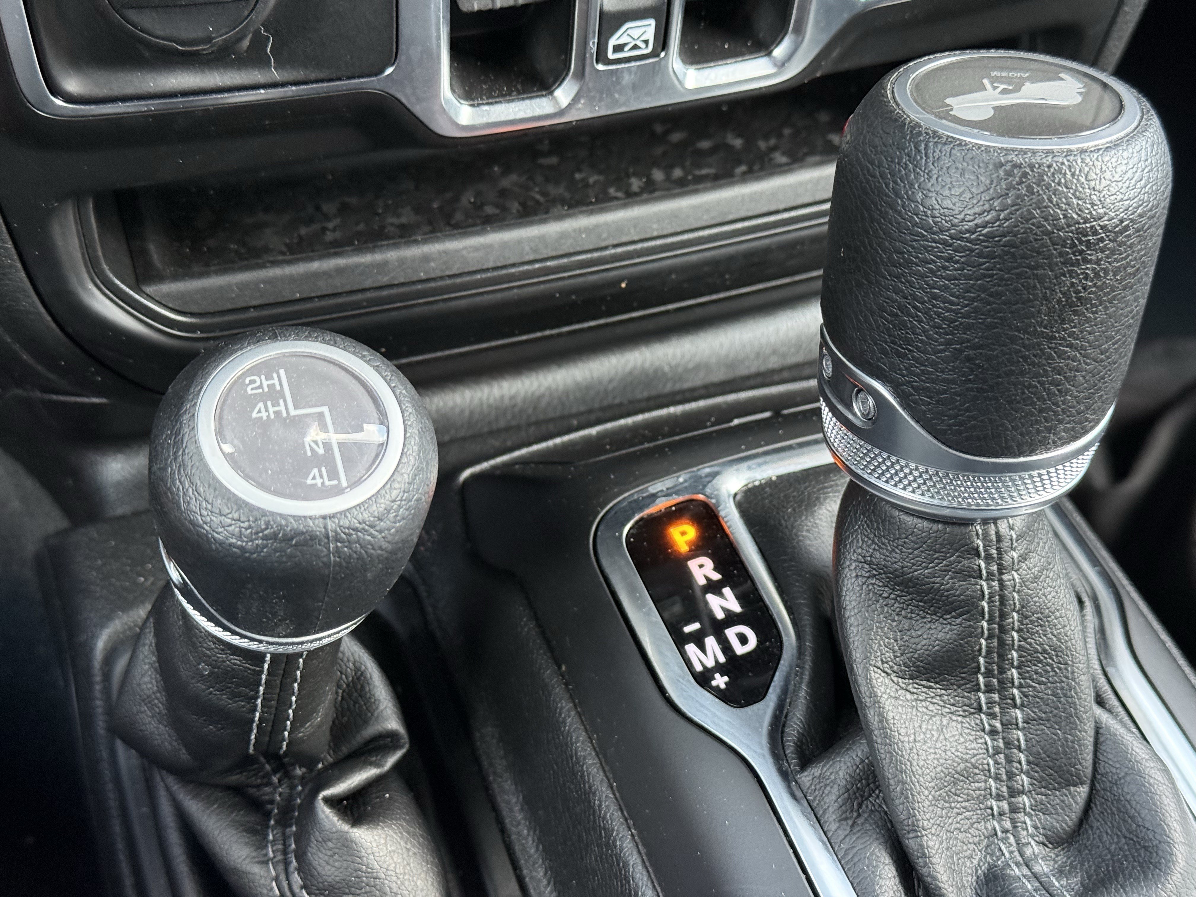 Used 2026 Jeep Wrangler Unlimited Sahara AWD/4WD image 25