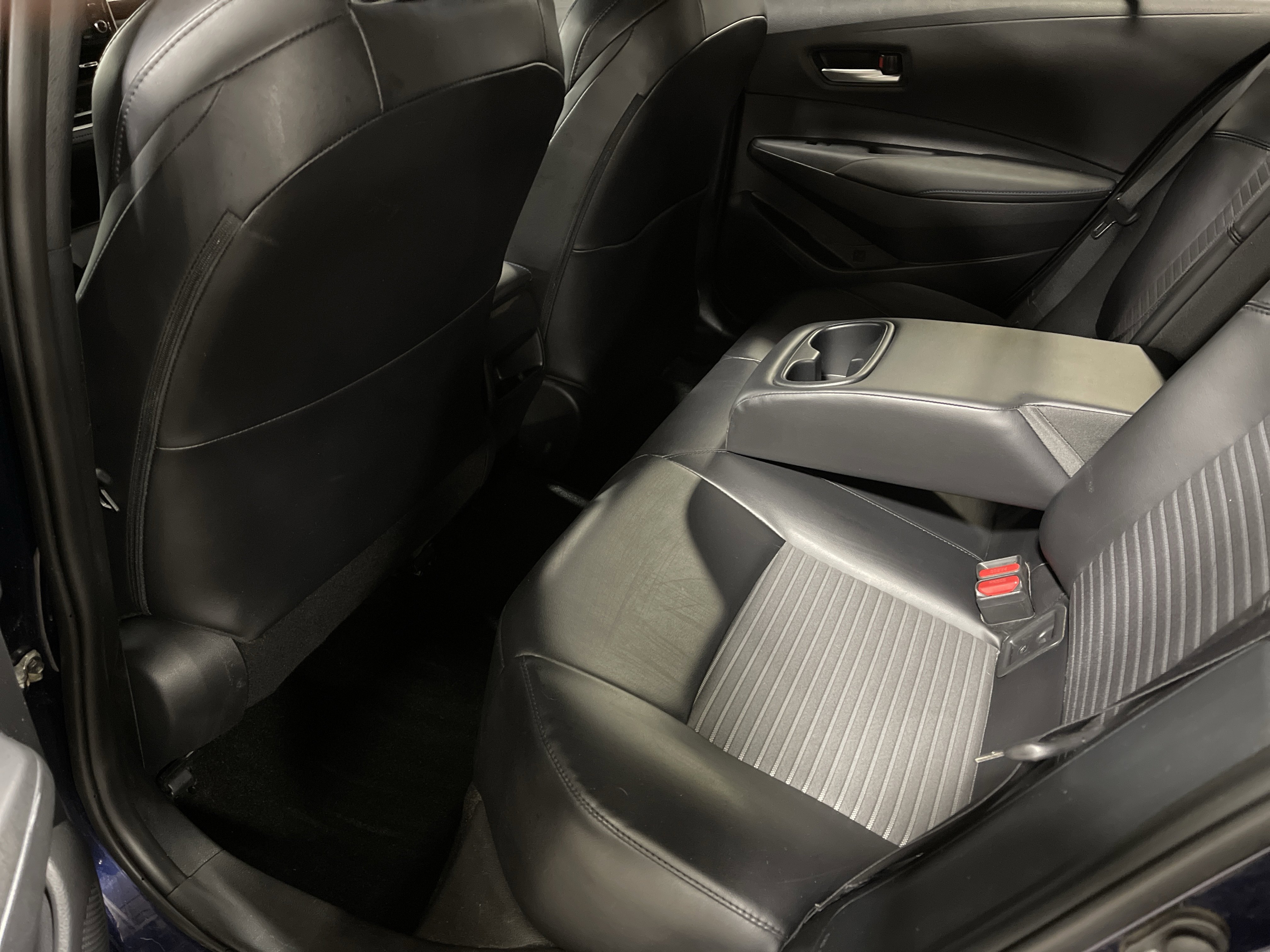 Used 2021 Toyota Corolla XSE image 11