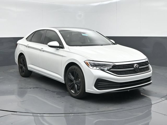 Used 2024 Volkswagen Jetta SE