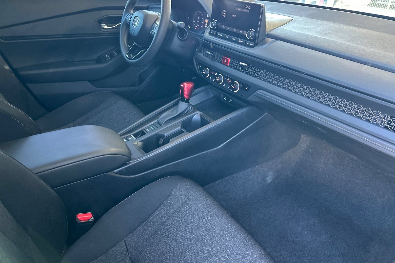 Used 2025 Honda Accord SE image 14