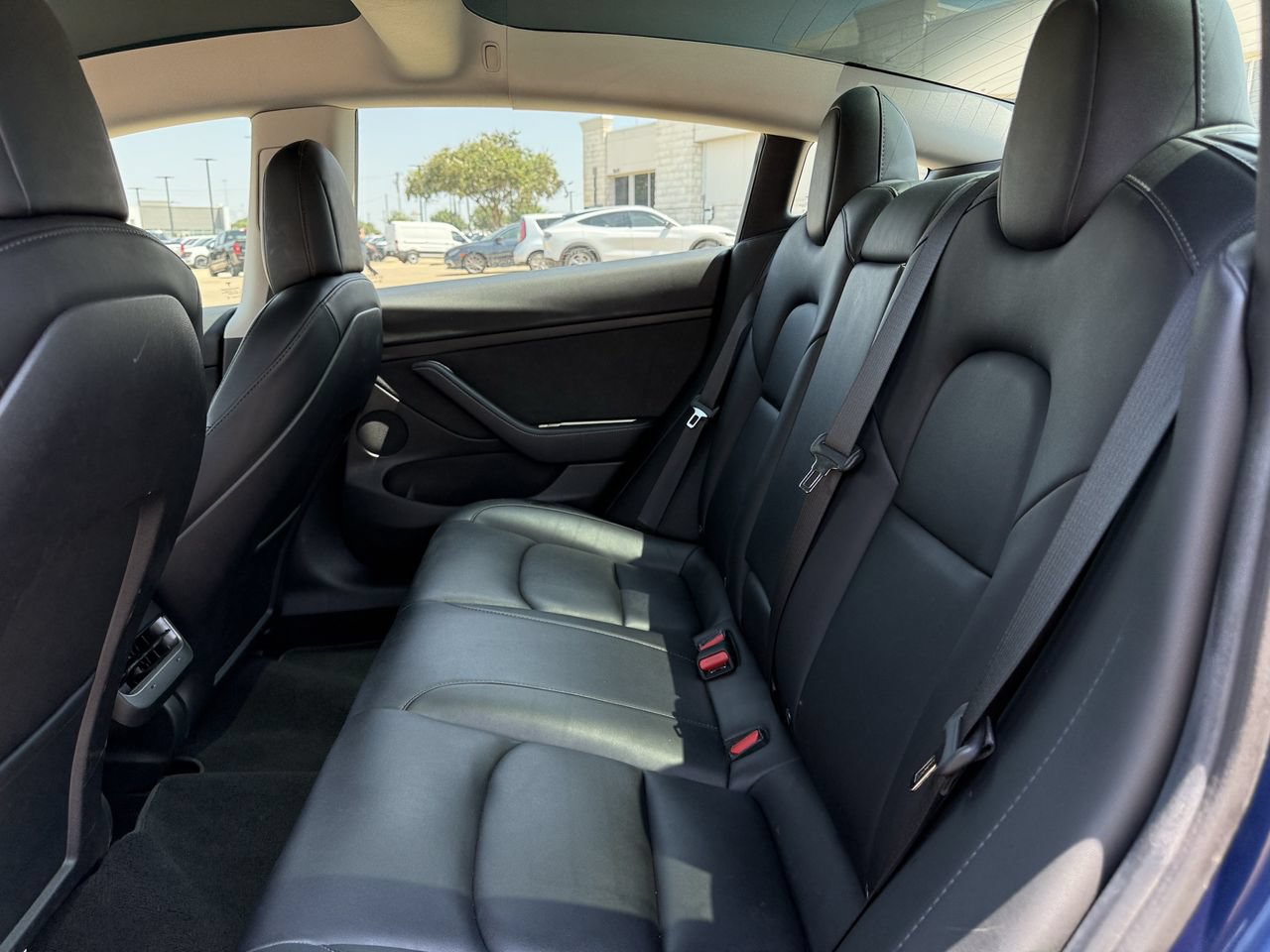 Used 2022 Tesla Model 3 Long Range AWD/4WD image 25
