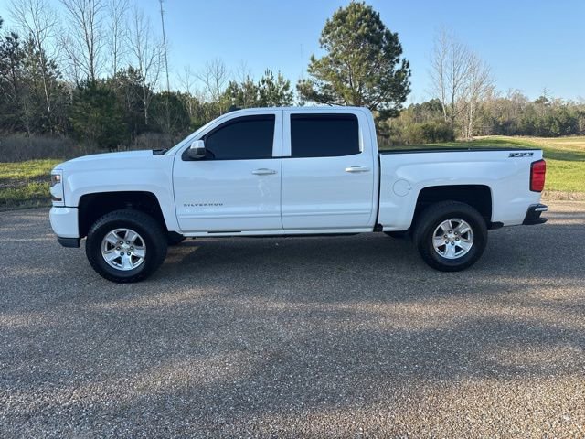 Used 2017 Chevrolet Silverado 1500 LT w/ All Star Edition image 6